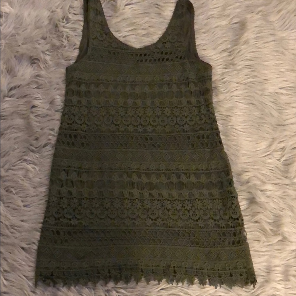 Dress - Picture 2 of 8